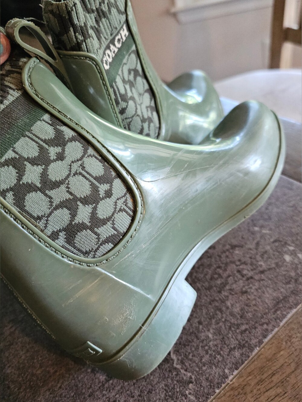 ๐ Coach Rivington Pull-On Olive Rain Boots (Women's Size 5 / Kids' Size 3.5) - Picture 8 of 10